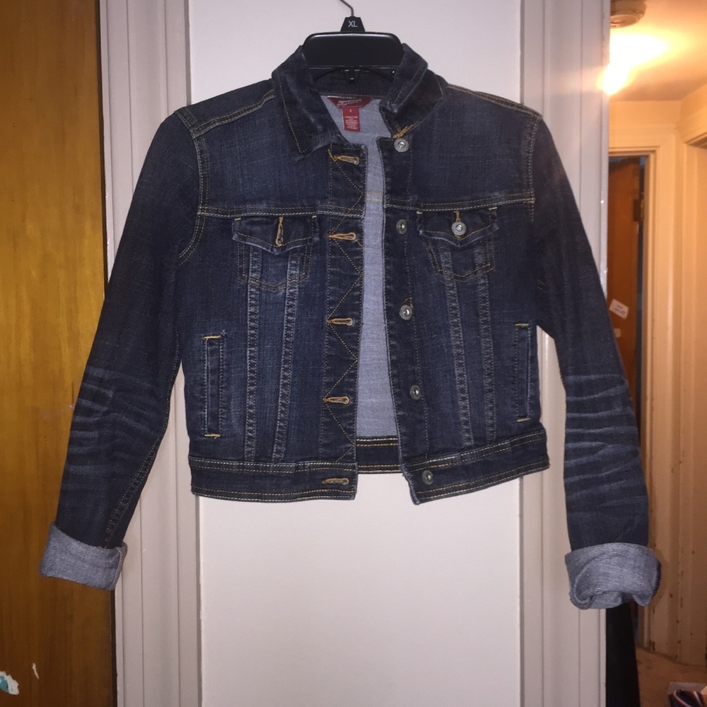 Jean jacket (dark wash)